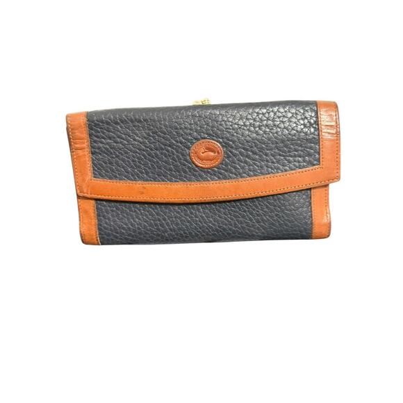 Vintage Dooney & Bourke All Weather Leather Wallet Navy Tan Trim Kiss Lock READ - Picture 2 of 11